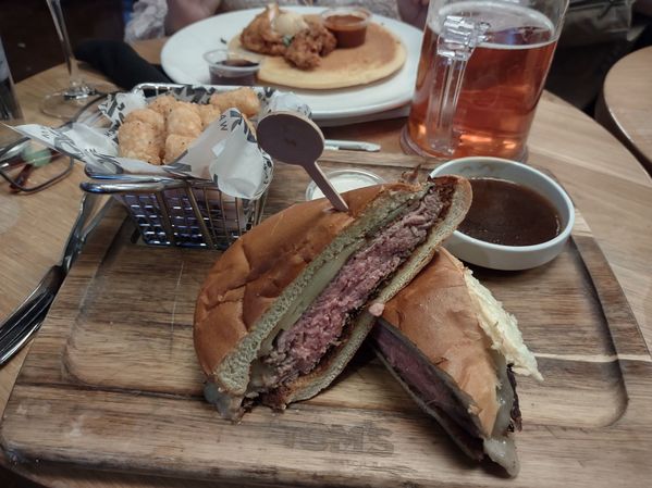 IMG_20221209_205659082_HDR.jpg